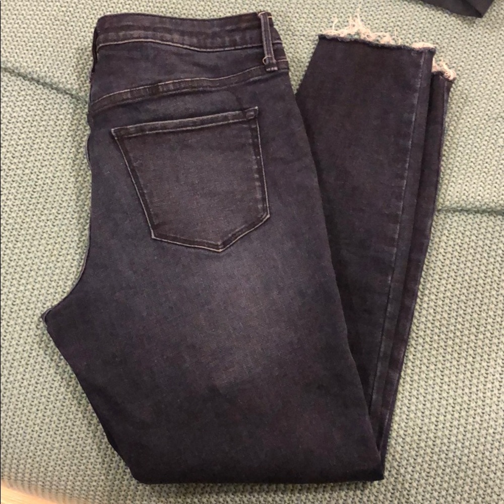 Mossimo Mjd Rise Jegging -Size 10! Frayed bottoms